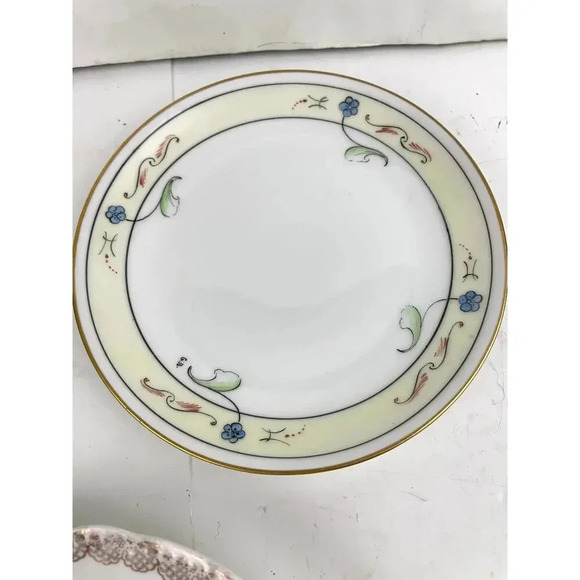 VTG Lot of 3 Mismatched Dinner Appetizer Plates Porcelain Floral Bavaria - Picture 4 of 16